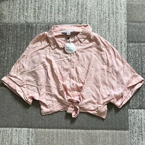 Cropped dress shirt size med